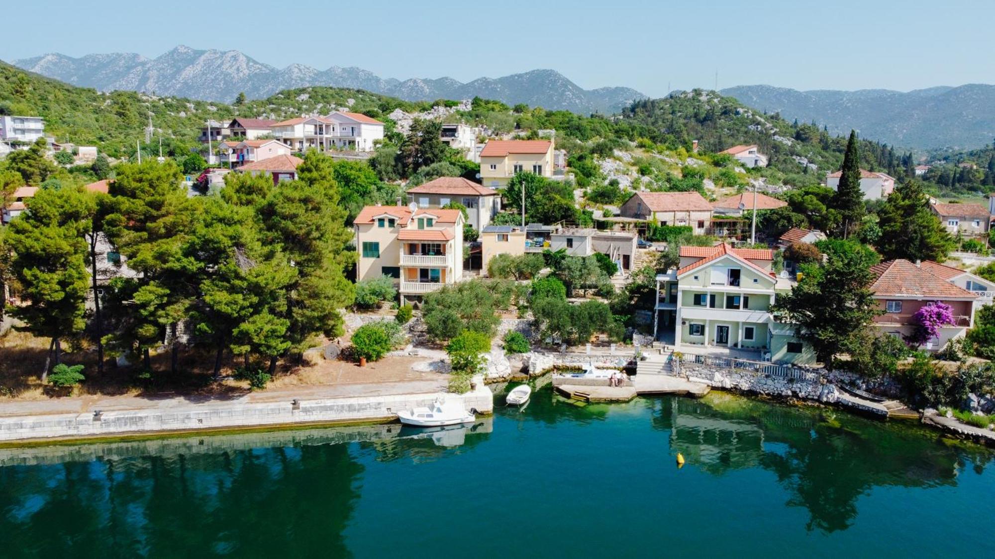 Apartmani Portina Bacina 外观 照片
